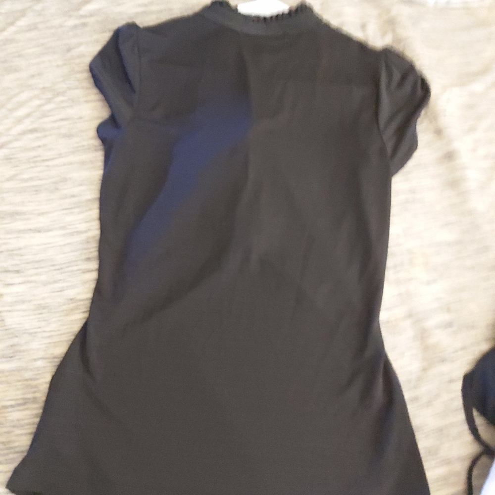 Blouse - Picture 2 of 3